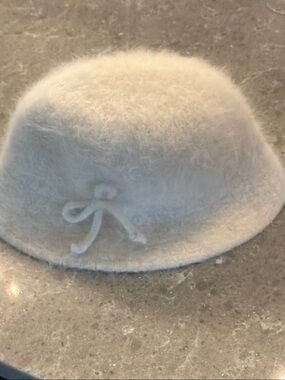 Cream ANGORA Fuzzy Bow bucket  Hat